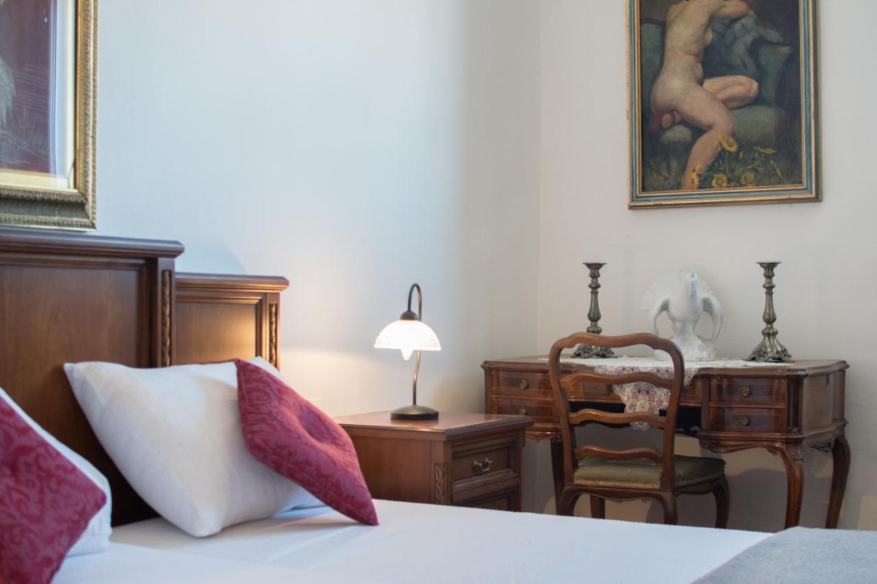 Historic Old Town With The View In Town Apartment