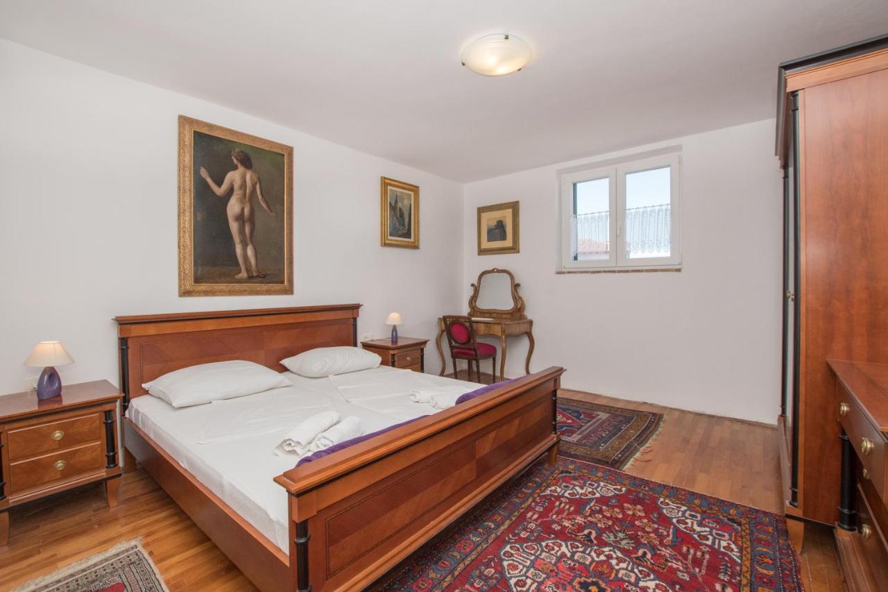Historic Old Town With The View In Town Apartman *
