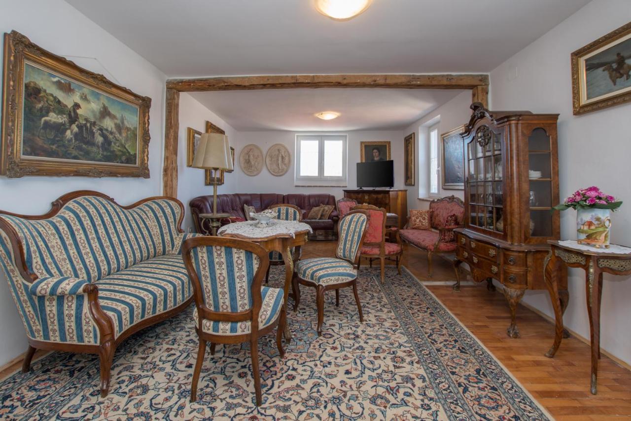 Historic Old Town With The View In Town Apartman *